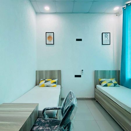 Abuzz Oxfordcaps Imperial Heights Mussoorie Dehradun Pansiyon Dış mekan fotoğraf
