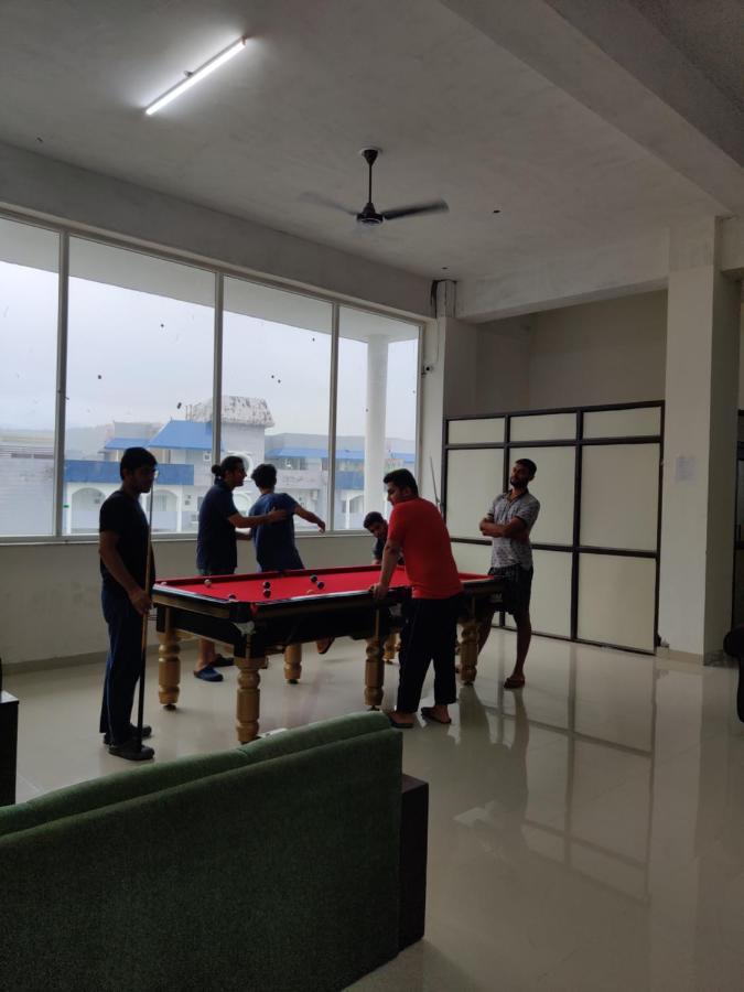 Abuzz Oxfordcaps Imperial Heights Mussoorie Dehradun Pansiyon Dış mekan fotoğraf