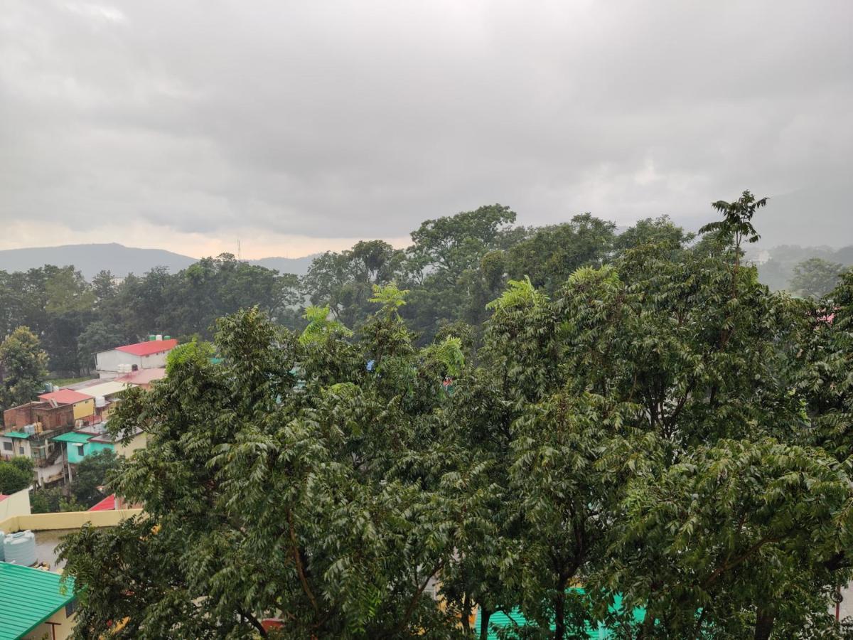 Abuzz Oxfordcaps Imperial Heights Mussoorie Dehradun Pansiyon Dış mekan fotoğraf